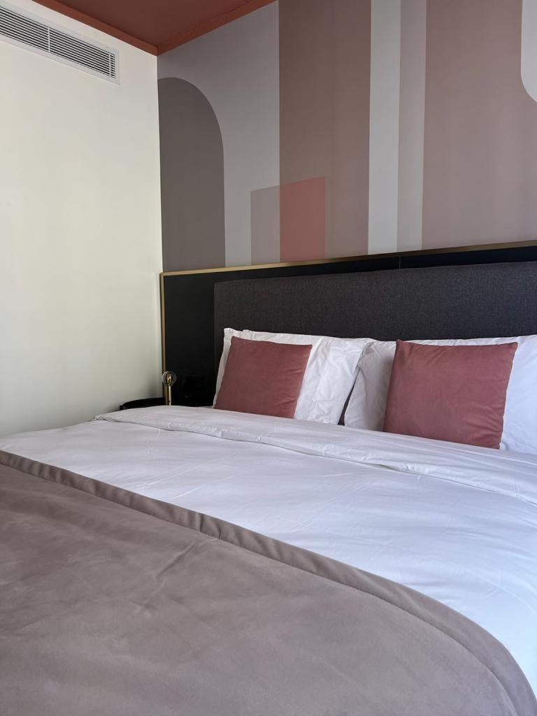 Eleven By Warren Collection Apartment Sliema Ngoại thất bức ảnh